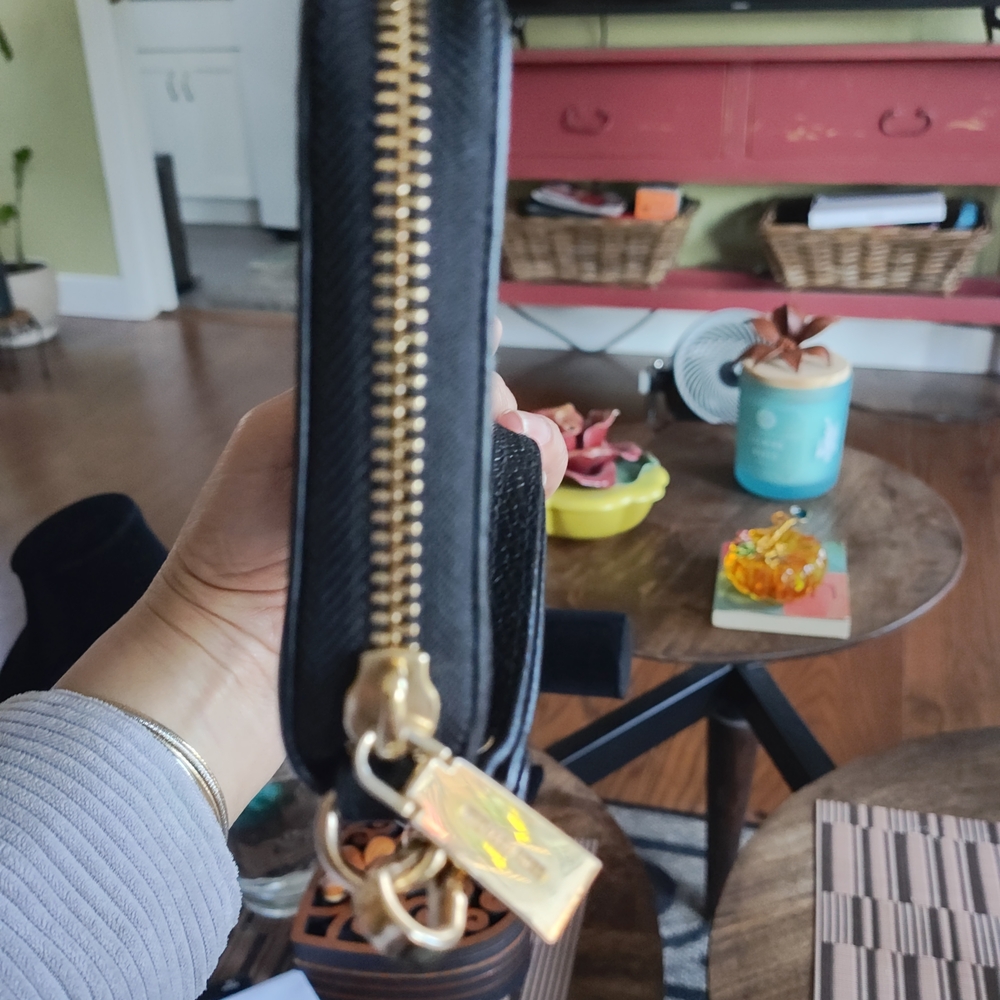 Michael Kors Black Wristlet Wallet - Picture 3 of 8